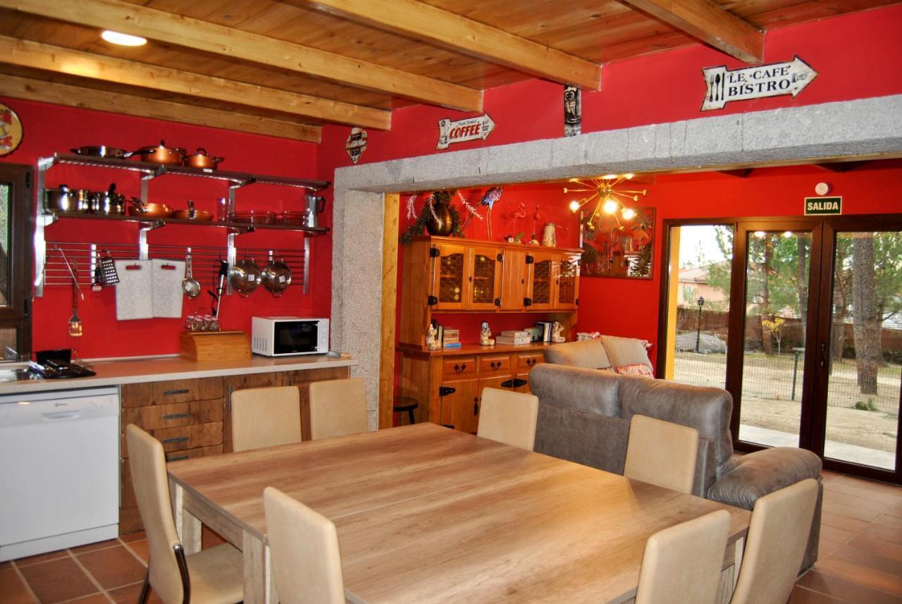 Complejo Casas Rurales Mansiones Y Villas Deluxe Collado Mediano Exteriér fotografie
