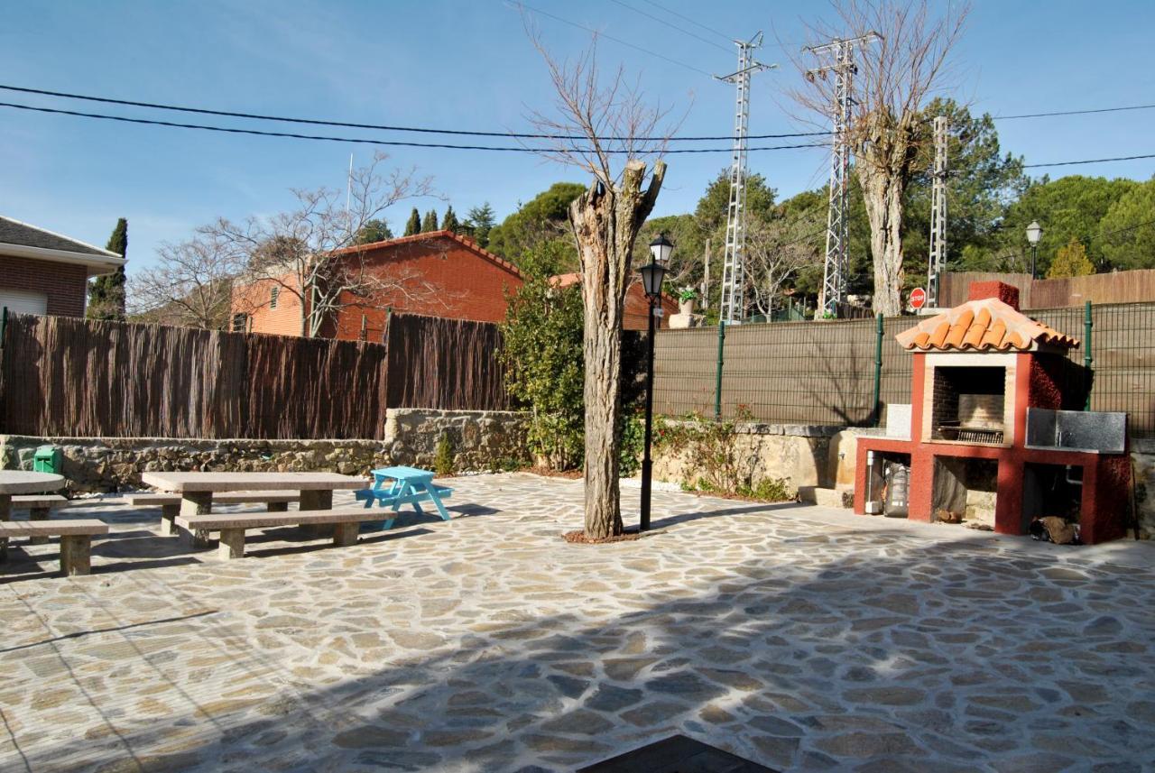 Complejo Casas Rurales Mansiones Y Villas Deluxe Collado Mediano Exteriér fotografie