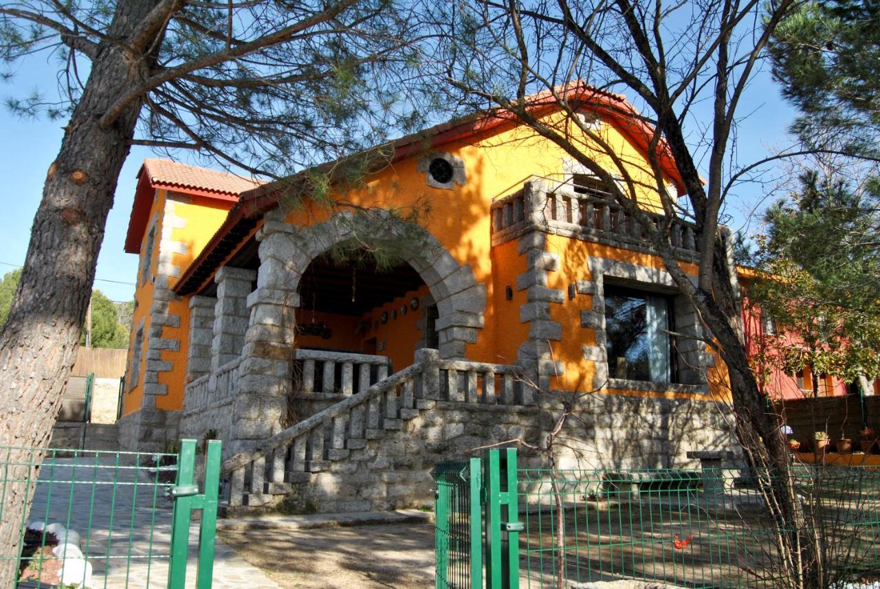 Complejo Casas Rurales Mansiones Y Villas Deluxe Collado Mediano Exteriér fotografie