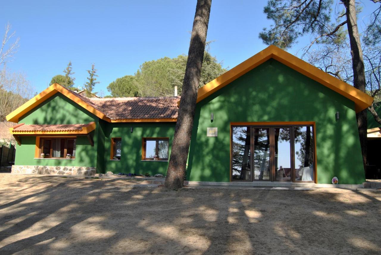 Complejo Casas Rurales Mansiones Y Villas Deluxe Collado Mediano Exteriér fotografie